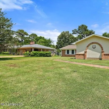 Image 3 - 632 Bruin Avenue, Pearl, MS 39208, USA - House for sale