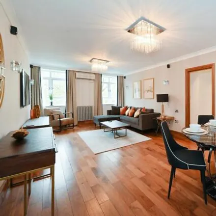 Rent this 3 bed apartment on Barrie House in Lancaster Gate, London