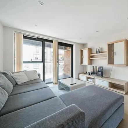 Image 3 - Singapore Road, London, W13 0FD, United Kingdom - Apartment for sale