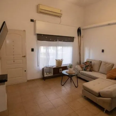 Buy this 2 bed house on La Paz 3322 in Cinco Esquinas, Rosario