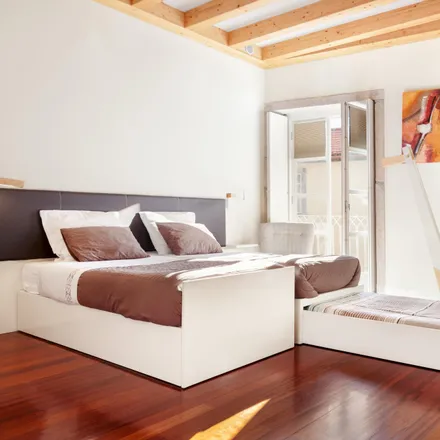 Rent this studio apartment on Rua das Taipas 36 in 4050-597 Porto, Portugal