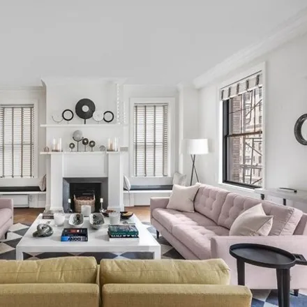 Image 1 - 106 East 61st Street, New York, NY 10065, USA - Condo for sale