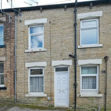 Image 1 - Alice Street, Salterforth, BB18 5NS, United Kingdom - Townhouse for sale