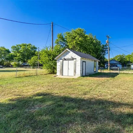 Image 5 - 296 East Fannin Street, Leonard, Fannin County, TX 75452, USA - House for sale