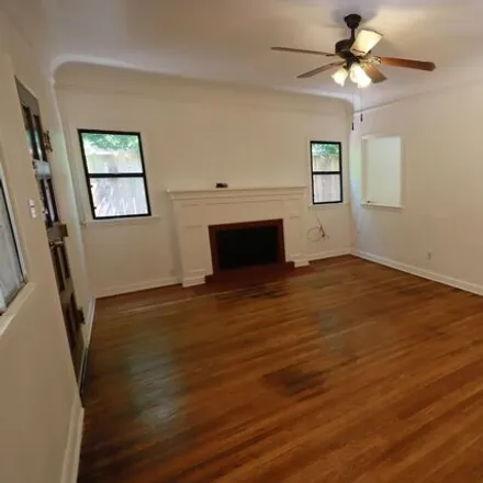 Image 4 - Eddy Coliving, 803 North Harvard Boulevard, Los Angeles, CA 90028, USA - House for sale
