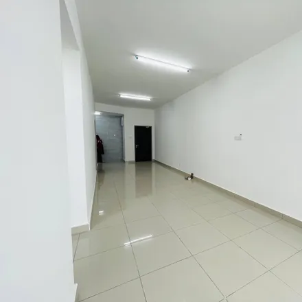 Rent this 3 bed apartment on Universal Cable (M) Berhad in Jalan Bunga Ros, Pandan