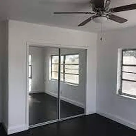 Image 3 - 513 West 4th Street, Riviera Beach, FL 33404, USA - Apartment for rent
