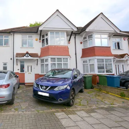 Rent this 4 bed duplex on Earls Crescent in London, HA1 1XL