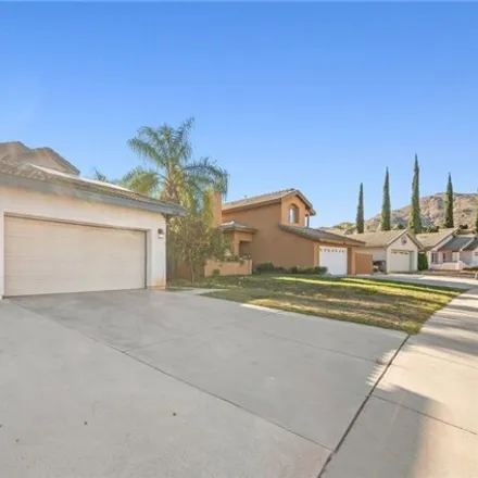 Image 3 - 10236 Crossing Green Circle, Moreno Valley, CA 92557, USA - House for sale