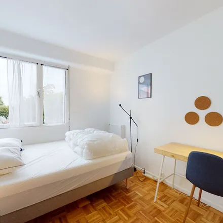 Rent this 1 bed apartment on 299 Avenue d'Argenteuil in 92270 Bois-Colombes, France