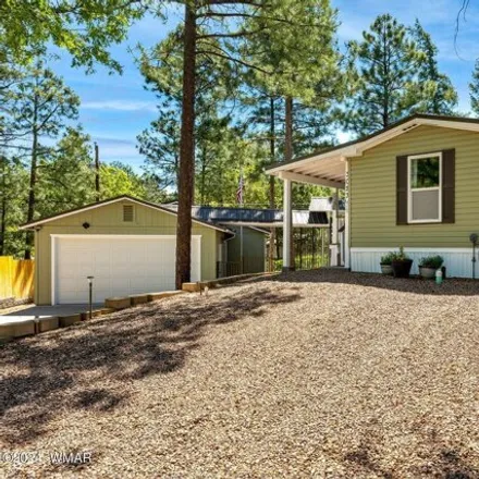 Buy this studio apartment on 3015 Birch Drive in Pinetop-Lakeside, Navajo County