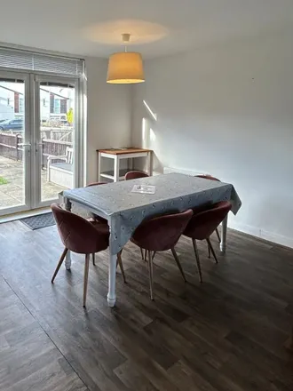 Image 7 - 3 Rimmer Close, Manchester, M11 3AD, United Kingdom - Apartment for rent