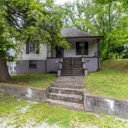 Rent this 3 bed house on 2444 Selma Avenue in Knoxville, TN 37915