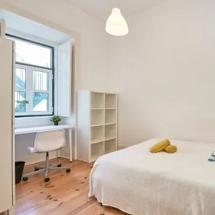 Rent this 7 bed room on Rua Pascoal de Melo