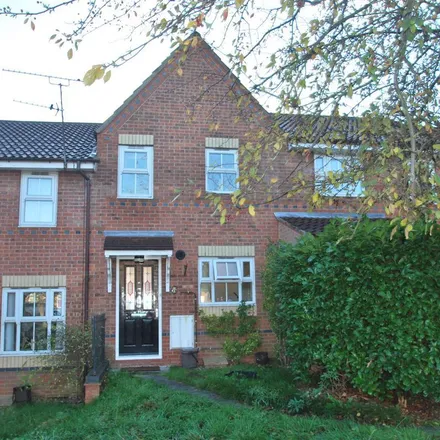 Rent this 2 bed townhouse on Dove Close in Elton, CH2 4RD