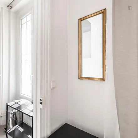 Image 9 - 7 Rue de la Michodière, 75002 Paris, France - Apartment for rent