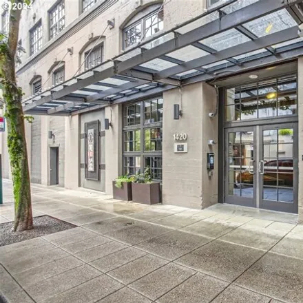 Buy this 1 bed condo on 1420 Northwest Lovejoy Street in Portland, OR 97209