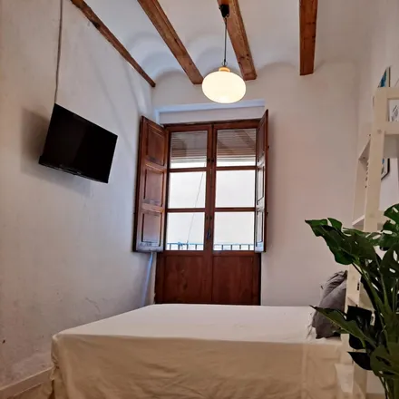 Image 3 - El Refugio, Carrer de Dalt, 42, 46003 Valencia, Spain - Apartment for rent