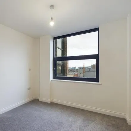 Image 5 - Queen Street, Sheffield, S1 1WR, United Kingdom - Room for rent