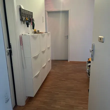 Image 4 - Zur Kalbacher Höhe 3, 60438 Frankfurt, Germany - Apartment for rent