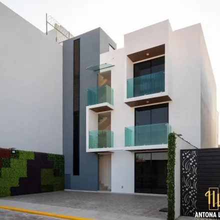 Buy this 3 bed apartment on Privada 16 Oriente in 72770 Cholula de Rivadavia, PUE