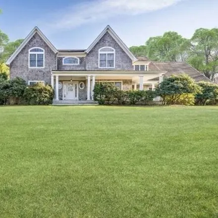Buy this 4 bed house on 5 Old Hollow Ln in East Hampton, New York
