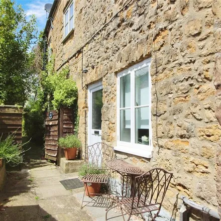 Image 1 - Cold Harbour, Sherborne, DT9 4AG, United Kingdom - Townhouse for rent