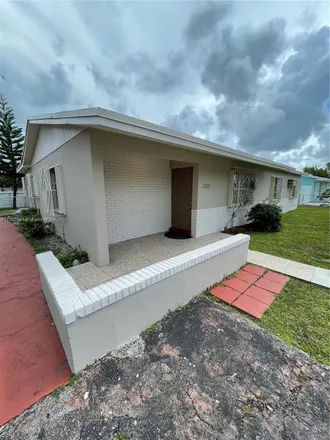 Image 3 - 5225 Northwest 167th Street, Miami-Dade County, FL 33055, USA - House for sale