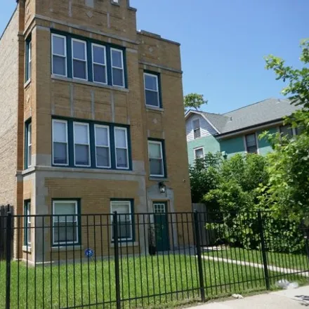 Buy this 9 bed house on 1832 Dodge Avenue in Evanston, IL 60201