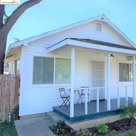 Buy this 3 bed house on 450 Cleveland Avenue in Gardenland, Sacramento