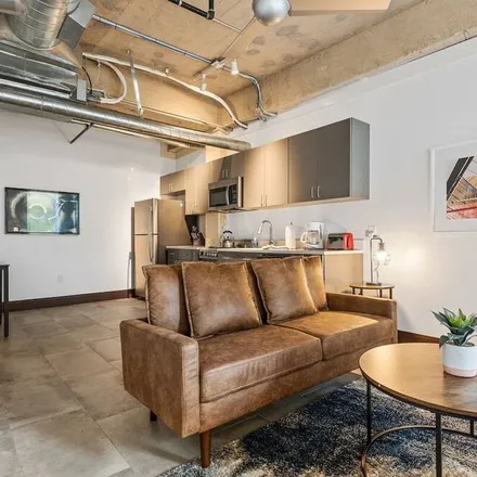Rent this studio apartment on Dallas
