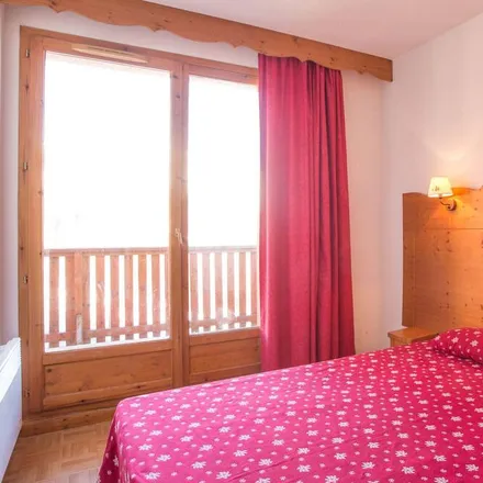 Rent this 2 bed apartment on 05290 Puy-Saint-Vincent