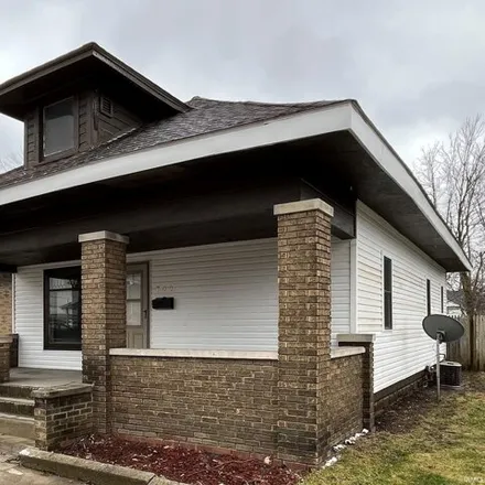 Buy this 2 bed house on 709 W Barner St in Frankfort, Indiana