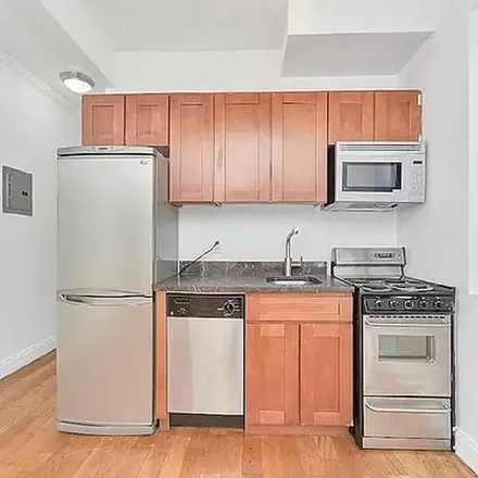 Image 3 - 211 Avenue A, New York, NY 10009, USA - Apartment for rent