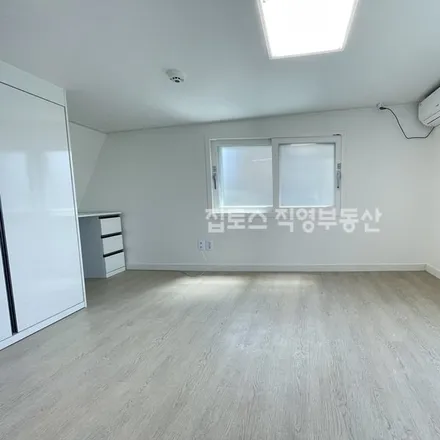 Image 2 - 서울특별시 관악구 봉천동 860-7 - Apartment for rent