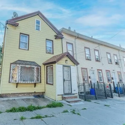 Buy this 2 bed house on 584 East Jersey Street in Union Square, Elizabeth