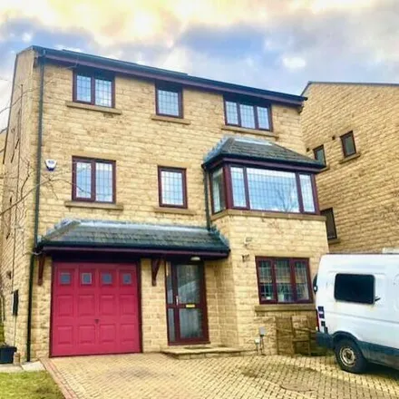 Buy this 4 bed house on 9 Stratton Close in Rastrick, HD6 3SW