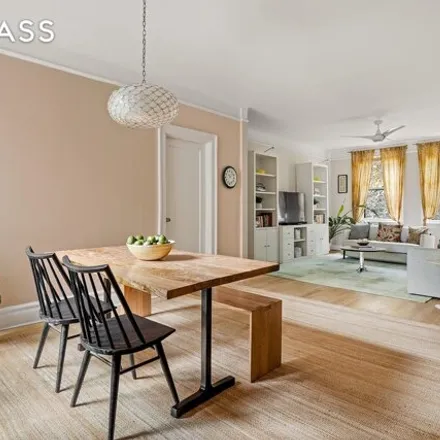 Image 3 - 35-55 80th Street, New York, NY 11372, USA - Apartment for sale