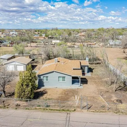 Image 2 - 1691 Patton Road Southwest, South Valley, NM 87105, USA - Apartment for sale