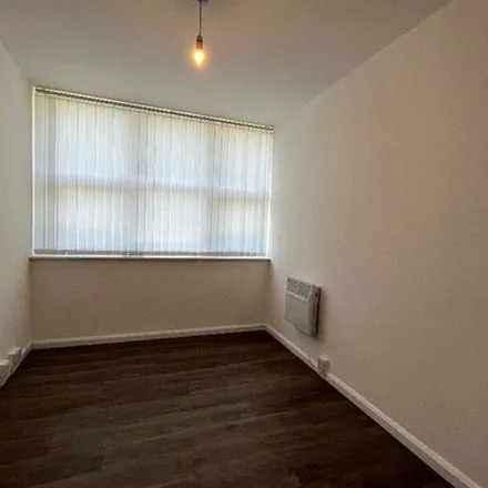 Image 1 - Miles Platting, Oldham Road / opposite Naylor Street, Oldham Road, Manchester, M40 7QW, United Kingdom - Apartment for rent