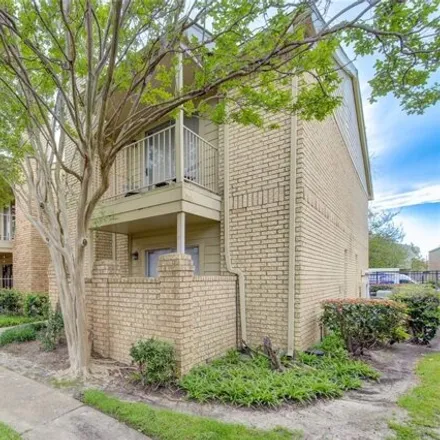 Buy this 1 bed condo on 1555 Sandy Spring Road in Houston, TX 77042