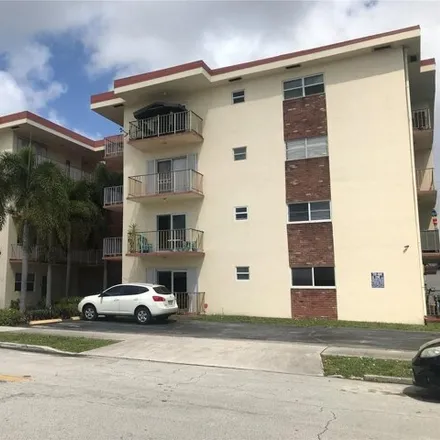 Rent this 1 bed condo on 1747 Rodman St Apt 308 in Hollywood, Florida