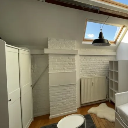 Rent this 5 bed room on Rue César Franck - César Franckstraat 73 in 1050 Ixelles - Elsene, Belgium