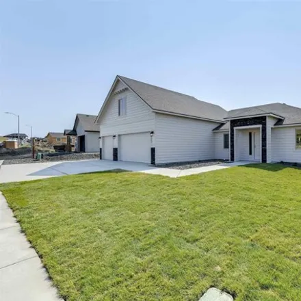 Image 4 - West 30th Avenue, Kennewick, WA 99338, USA - House for sale