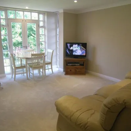 Rent this 1 bed apartment on Southend Arterial Road in London, RM2 6PF