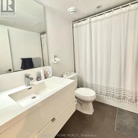 Image 3 - Formula Court, Toronto, ON M9B 3Z8, Canada - Apartment for rent
