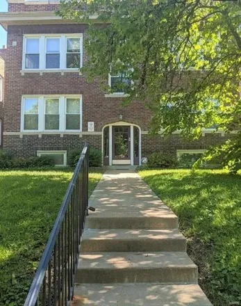 Rent this 2 bed condo on 4164 West Pine Boulevard in St. Louis, MO 63108