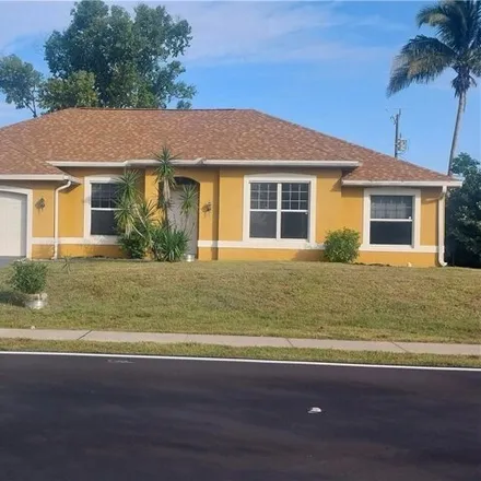 Buy this 3 bed house on Trafalgar Parkway in Cape Coral, FL 33915