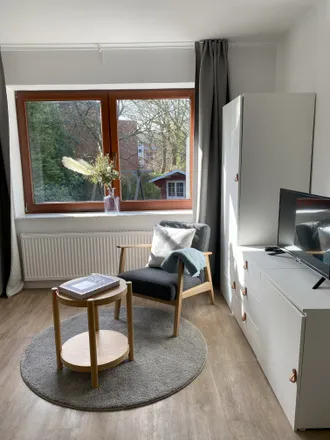 Rent this 1 bed apartment on Bekstück 13 in 22453 Hamburg, Germany