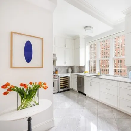 Image 4 - 71 East 87th Street, New York, NY 10128, USA - Apartment for sale